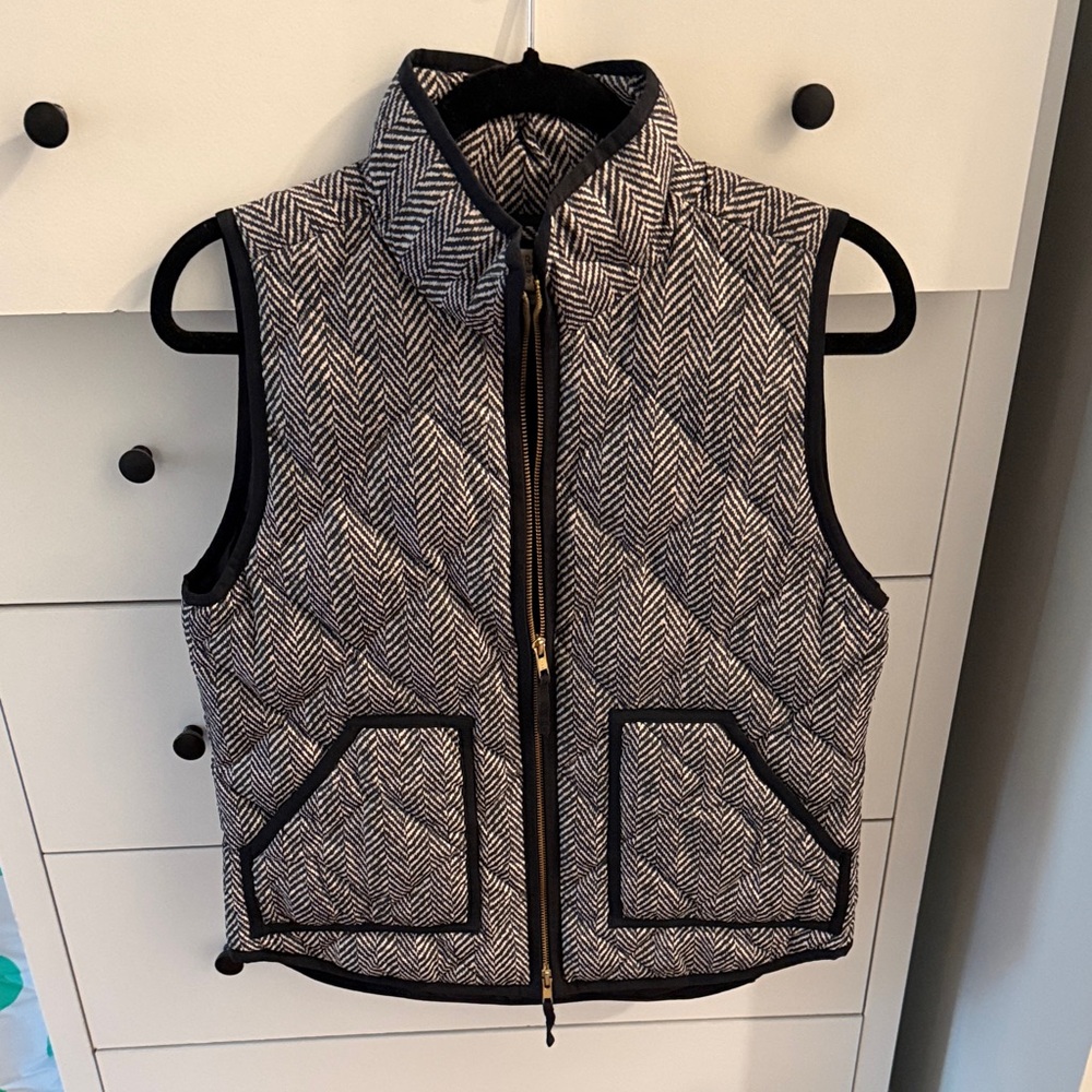 JcrewQuilted Herringbone Vest - Black & White